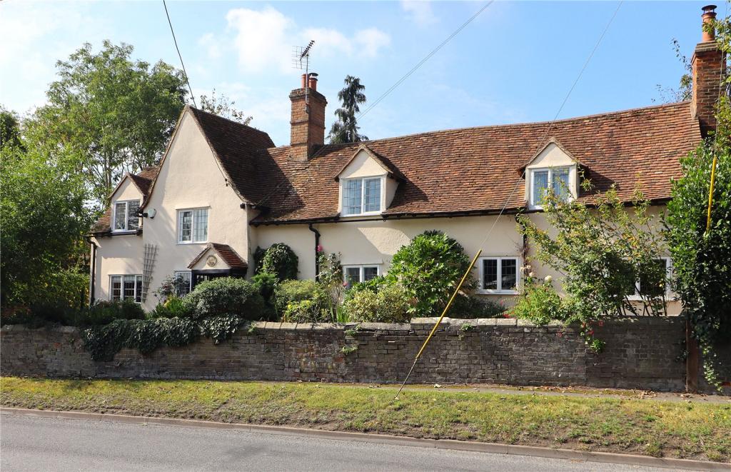 Grade_II_listed_cottage_near_Chelmsford.jpg