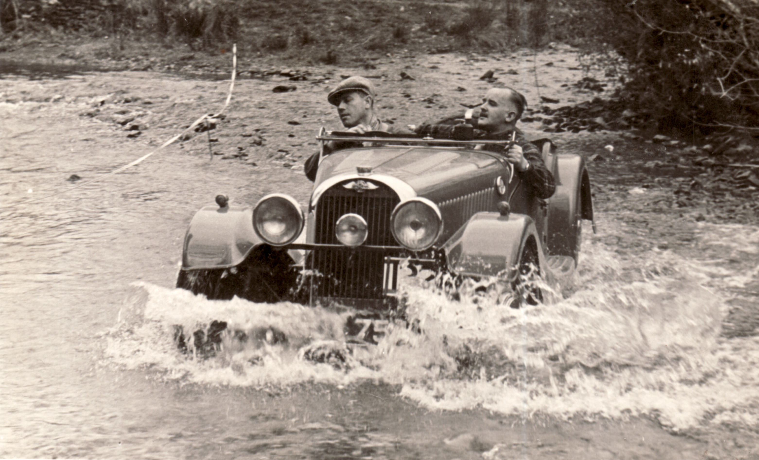 HERITAGE_Morgan_Plus_Four_CX-T_002.jpg